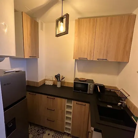 Bord De Apartment